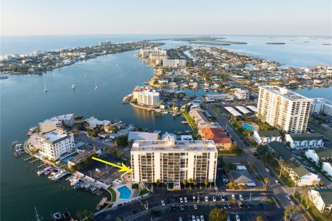 Copropriété à louer à Clearwater, Floride: 2 chambres, 93.37 m2 № 2403212 - photo 11