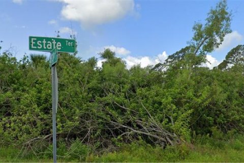 Terreno en venta en Port Charlotte, Florida № 2228652 - foto 2