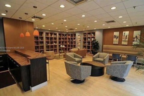 Copropriété à vendre à Miami, Floride: 1 chambre, 64.01 m2 № 1709176 - photo 8