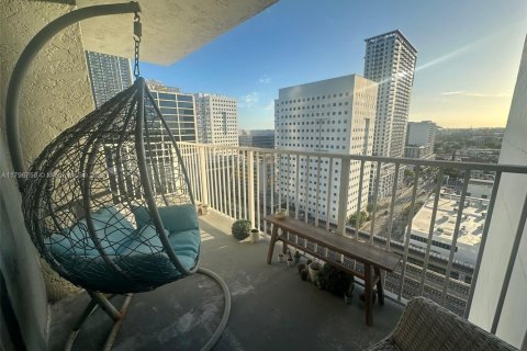 Copropriété à vendre à Miami, Floride: 1 chambre, 64.01 m2 № 1709176 - photo 1