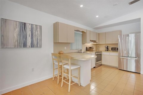 House in Key Largo, Florida 3 bedrooms, 96.62 sq.m. № 1881862 - photo 15