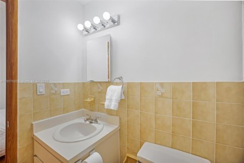 House in Key Largo, Florida 3 bedrooms, 96.62 sq.m. № 1881862 - photo 30