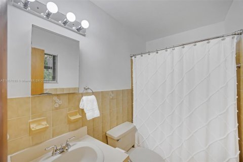 House in Key Largo, Florida 3 bedrooms, 96.62 sq.m. № 1881862 - photo 29