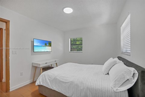 House in Key Largo, Florida 3 bedrooms, 96.62 sq.m. № 1881862 - photo 23