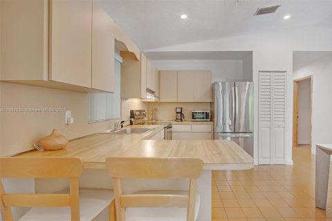 House in Key Largo, Florida 3 bedrooms, 96.62 sq.m. № 1881862 - photo 13