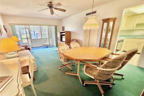 Condominio en venta en Port Charlotte, Florida, 1 dormitorio, 62.43 m2 № 1644651 - foto 2