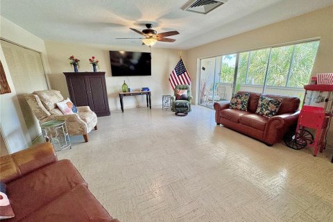 Condo in Port Charlotte, Florida, 1 bedroom  № 1644651 - photo 22