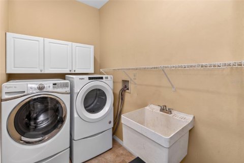 Casa en venta en Oviedo, Florida, 3 dormitorios, 206.89 m2 № 2203218 - foto 24