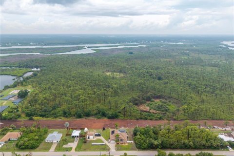 Casa en venta en Port Charlotte, Florida, 3 dormitorios, 237.55 m2 № 2223284 - foto 7