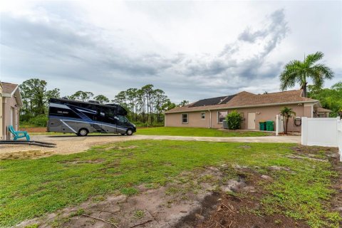 Casa en venta en Port Charlotte, Florida, 3 dormitorios, 237.55 m2 № 2223284 - foto 6