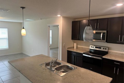 Villa ou maison à louer à Belleview, Floride: 3 chambres, 155.15 m2 № 2386226 - photo 5