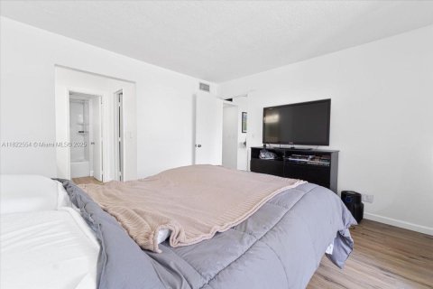 Condo in Davie, Florida, 1 bedroom  № 1935154 - photo 8