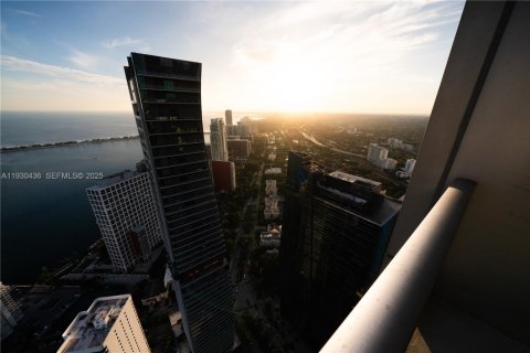 Condo in Miami, Florida, 2 bedrooms  № 1989820 - photo 10