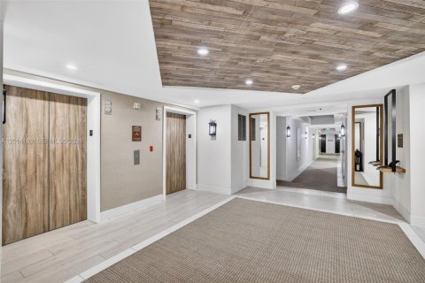 Condo in Fort Lauderdale, Florida, 1 bedroom  № 2076406 - photo 28