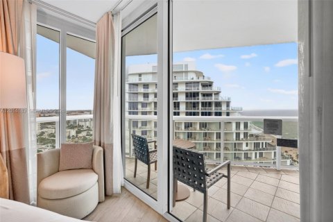 Condo in Fort Lauderdale, Florida, 1 bedroom  № 2076406 - photo 12