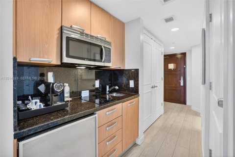 Condo in Fort Lauderdale, Florida, 1 bedroom  № 2076406 - photo 6