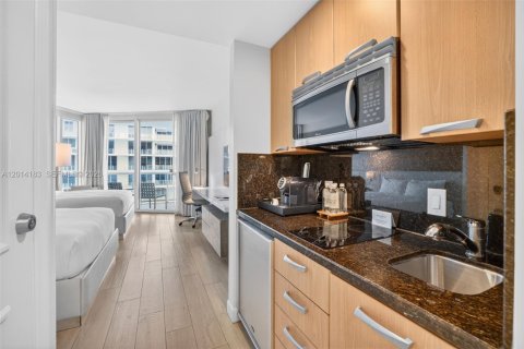 Condo in Fort Lauderdale, Florida, 1 bedroom  № 2076406 - photo 5