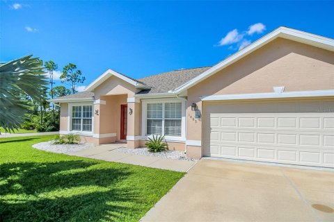 Casa en alquiler en Punta Gorda, Florida, 3 dormitorios, 122.07 m2 № 1555535 - foto 2