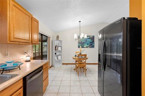 House in Deltona, Florida 3 bedrooms, 129.04 sq.m. № 1579011 - photo 4