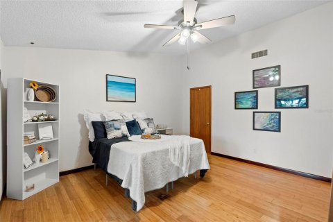 House in Deltona, Florida 3 bedrooms, 129.04 sq.m. № 1579011 - photo 20