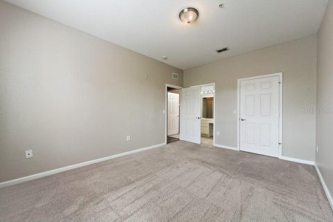 Condo in Orlando, Florida, 3 bedrooms  № 2214207 - photo 15