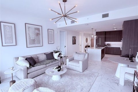 Condo in Saint Petersburg, Florida, 1 bedroom  № 2302232 - photo 11