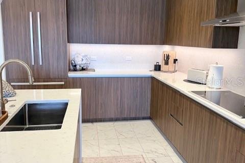 Condo in Saint Petersburg, Florida, 1 bedroom  № 2302232 - photo 10