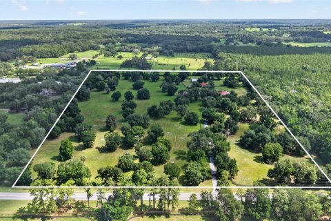 House in Ocala, Florida 4 bedrooms, 306.95 sq.m. № 2199128 - photo 3