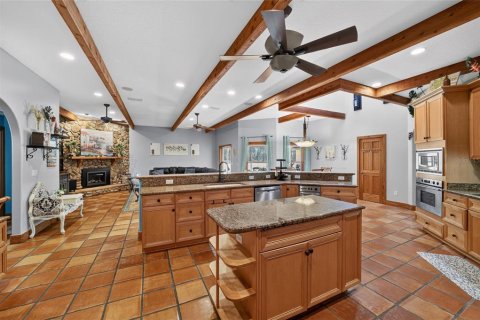 House in Ocala, Florida 4 bedrooms, 306.95 sq.m. № 2199128 - photo 21