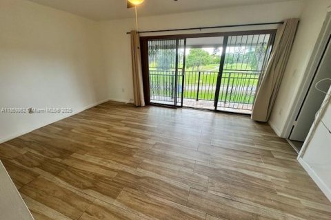 Condo in Miami, Florida, 3 bedrooms  № 1871802 - photo 20