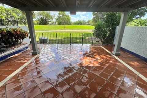 Condo in Miami, Florida, 3 bedrooms  № 1871802 - photo 14