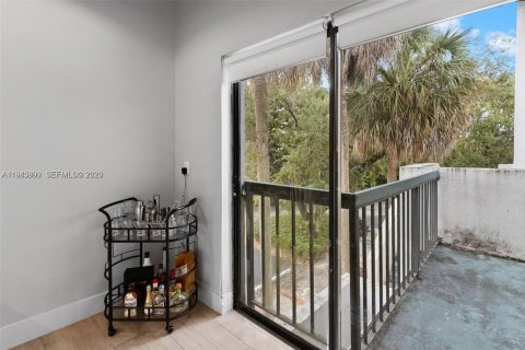 Condominio en venta en Miami, Florida, 1 dormitorio, 48.87 m2 № 2000601 - foto 7