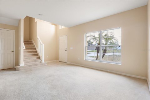 House in Poinciana, Florida 4 bedrooms, 195.47 sq.m. № 1246104 - photo 12