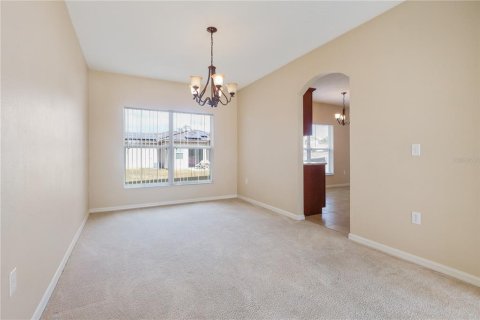 House in Poinciana, Florida 4 bedrooms, 195.47 sq.m. № 1246104 - photo 4