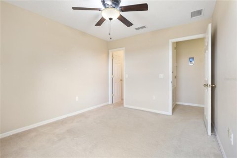 House in Poinciana, Florida 4 bedrooms, 195.47 sq.m. № 1246104 - photo 19