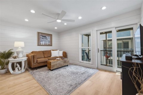 Copropriété à vendre à Madeira Beach, Floride: 2 chambres, 76.64 m2 № 2348280 - photo 11