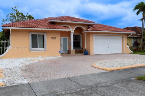Casa en venta en Miami, Florida, 3 dormitorios, 155.33 m2 № 2056959 - foto 23