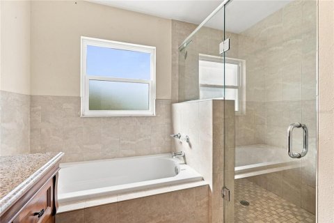Casa en alquiler en Saint Pete Beach, Florida, 2 dormitorios, 82.5 m2 № 2316823 - foto 17