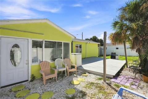Casa en alquiler en Saint Pete Beach, Florida, 2 dormitorios, 82.5 m2 № 2316823 - foto 24