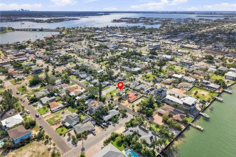 Casa en alquiler en Saint Pete Beach, Florida, 2 dormitorios, 82.5 m2 № 2316823 - foto 30
