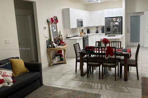 Condo in Doral, Florida, 3 bedrooms  № 2081972 - photo 5