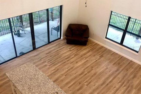 House in Eustis, Florida 2 bedrooms, 98.66 sq.m. № 2390959 - photo 6