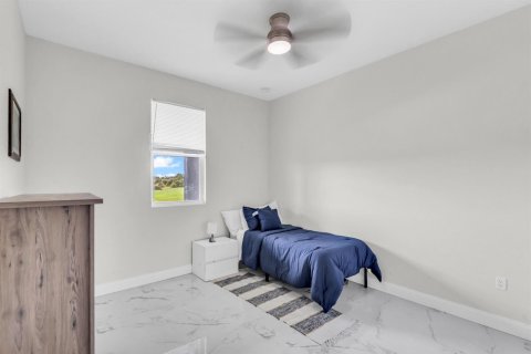 Villa ou maison à vendre à St. Lucie, Floride: 4 chambres, 284.28 m2 № 2387284 - photo 21
