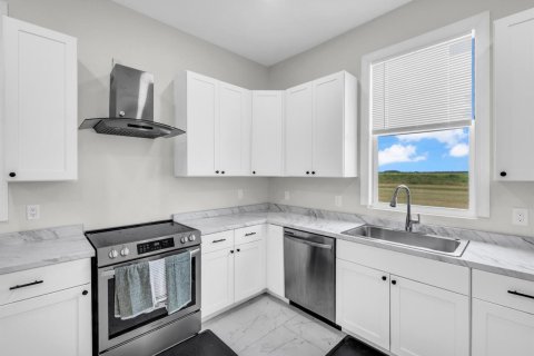 Villa ou maison à vendre à St. Lucie, Floride: 4 chambres, 284.28 m2 № 2387284 - photo 16