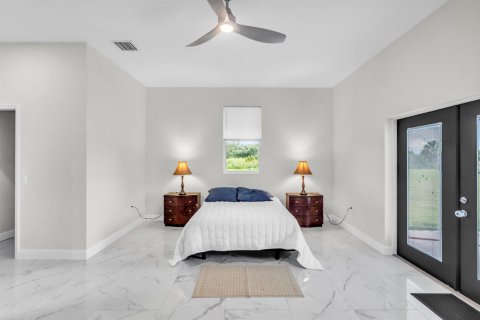 Villa ou maison à vendre à St. Lucie, Floride: 4 chambres, 284.28 m2 № 2387284 - photo 28