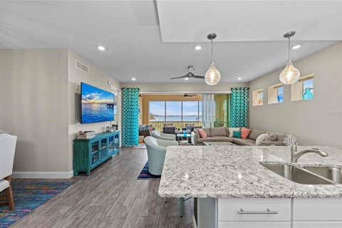 Condo in Bradenton, Florida, 3 bedrooms  № 1716485 - photo 12