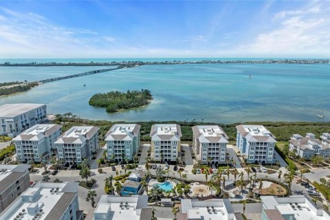 Condo in Bradenton, Florida, 3 bedrooms  № 1716485 - photo 1