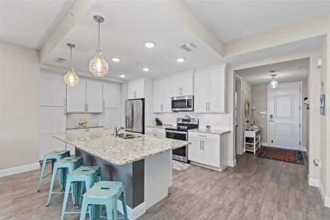 Condo in Bradenton, Florida, 3 bedrooms  № 1716485 - photo 9