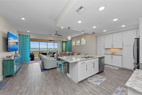 Condo in Bradenton, Florida, 3 bedrooms  № 1716485 - photo 8