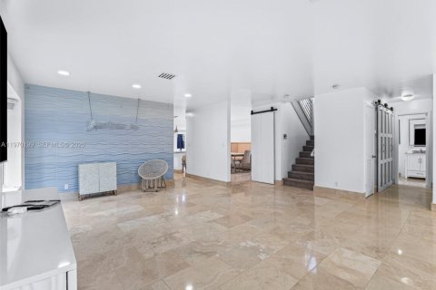 House in Sunrise, Florida 4 bedrooms, 181.62 sq.m. № 2030906 - photo 14